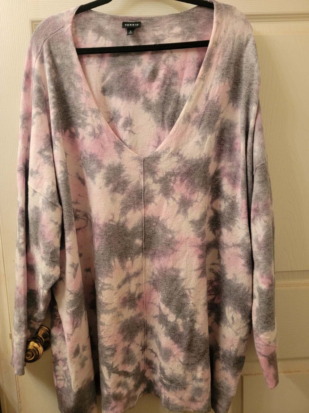 Torrid Pink & grey Sweater size